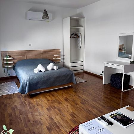 Lovely Studio Apartment In Pafos Bagian luar foto