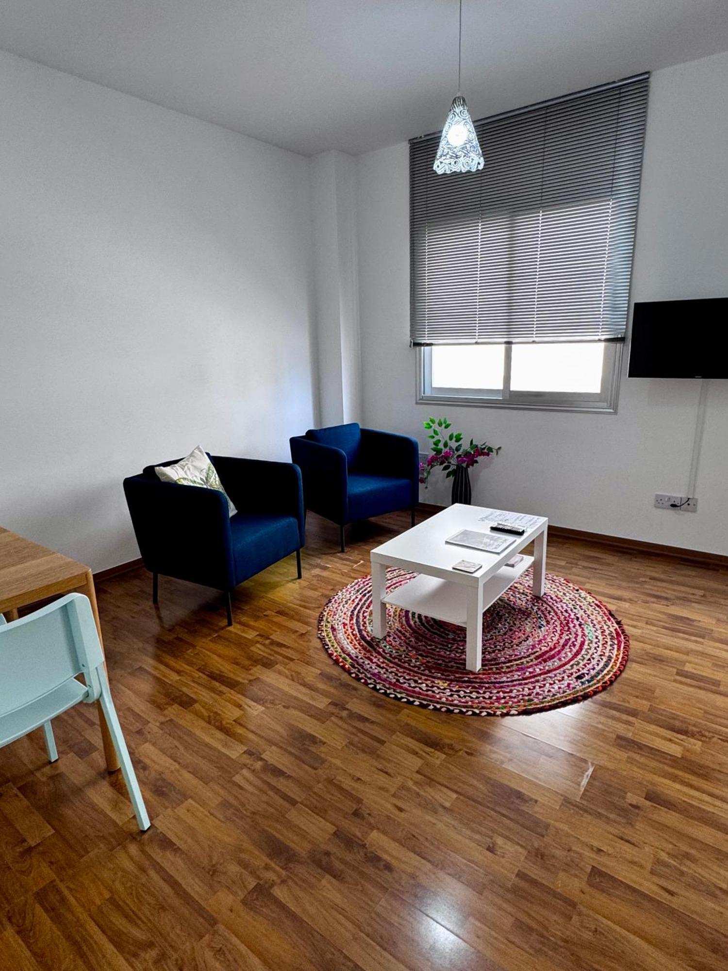 Lovely Studio Apartment In Pafos Bagian luar foto